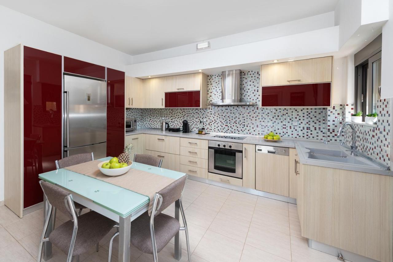 Alina Apartment Ялисос Екстериор снимка
